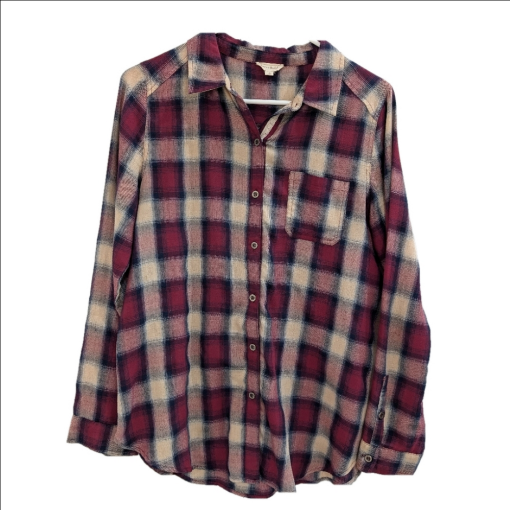Hem & Thread Plaid Button-Down Top